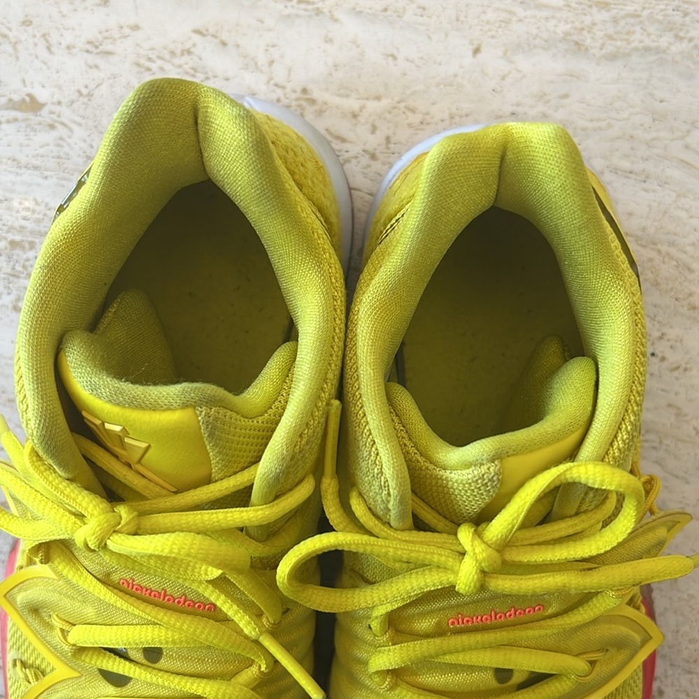 Nike SpongeBob SquarePants yellow 6.5 Big Boy sneaker Kyrie - Picture 10 of 16